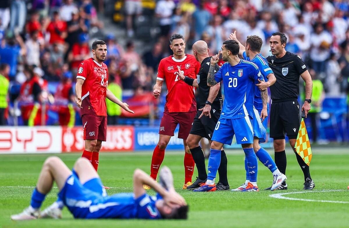 瑞士队惊险险胜,晋级淘汰赛阶段 瑞士队惊险险胜,晋级淘汰赛阶段