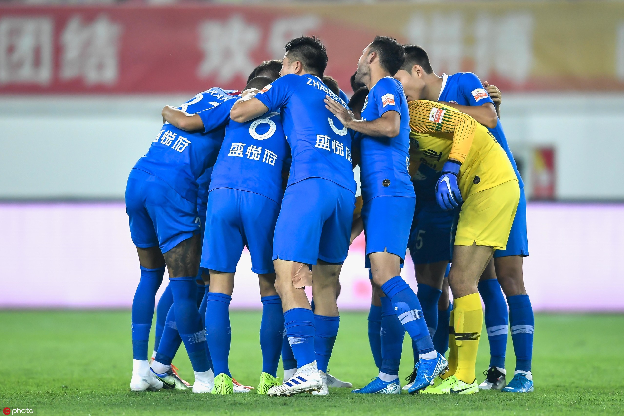 包含建业客场取胜，稳住积分榜位置的词条