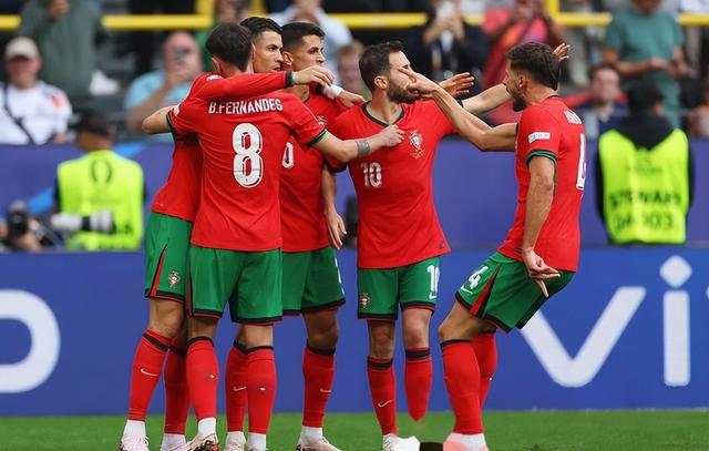 捷克客场战平波兰，小组出线竞争激烈的简单介绍