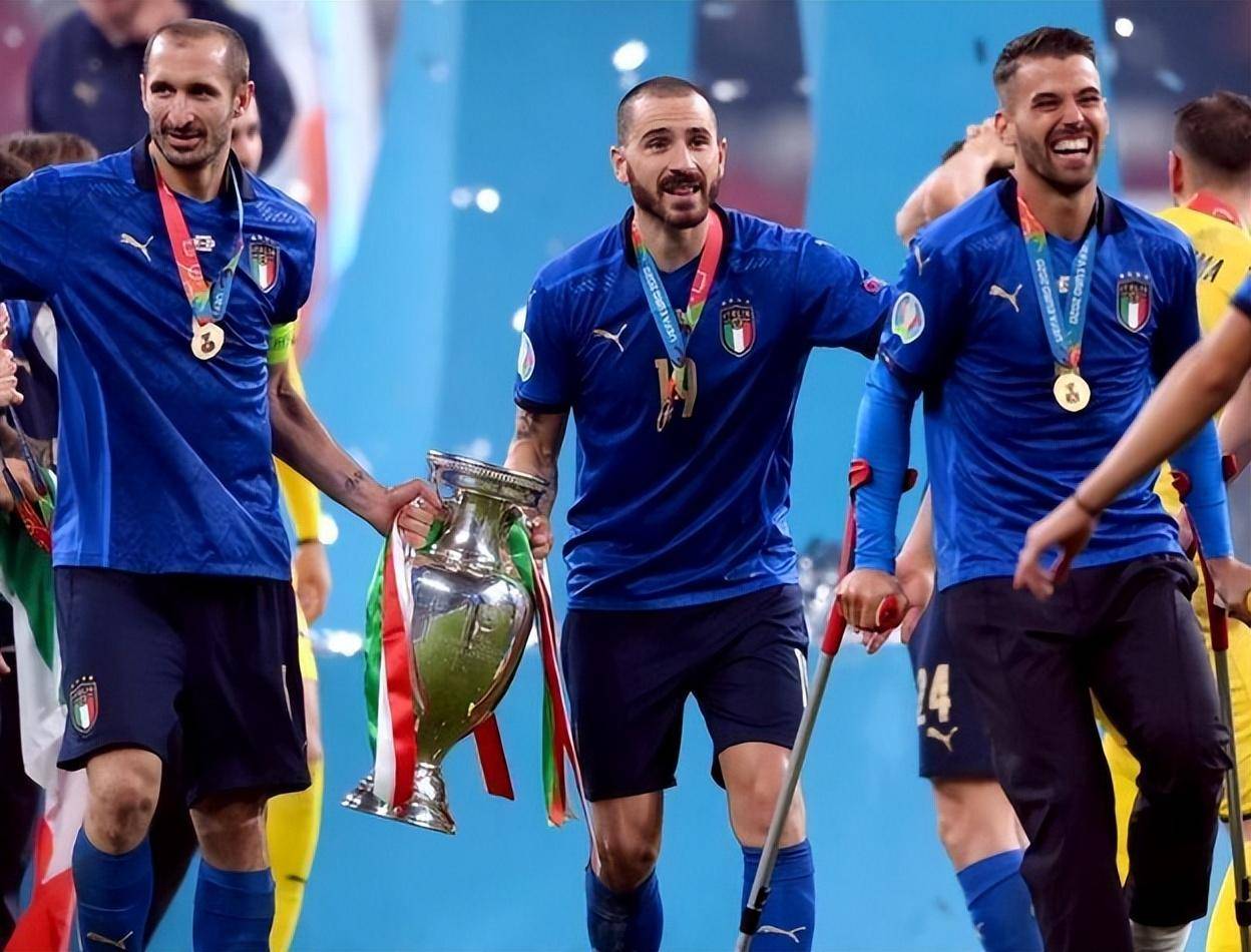 意大利客场胜英格兰,成功晋级 意大利客场胜英格兰,成功晋级