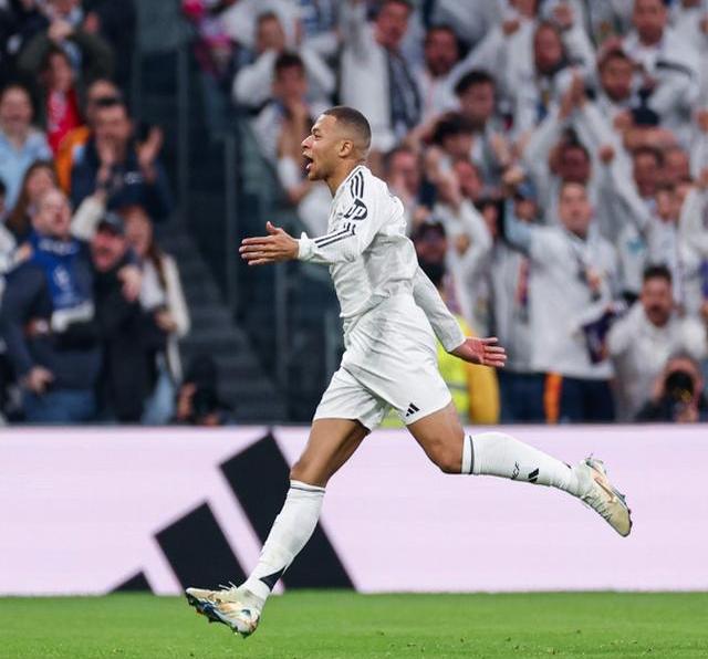 法国足球比赛中卡昂以出色表现夺胜 法国足球比赛中卡昂以出色表现夺胜