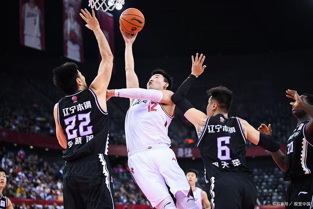篮球冠军实力横扫，全面优势
