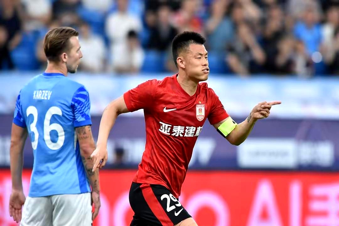 梅州与大连展开对决,强强对话谁更胜一筹? 梅州与大连展开对决,强强对话谁更胜一筹?