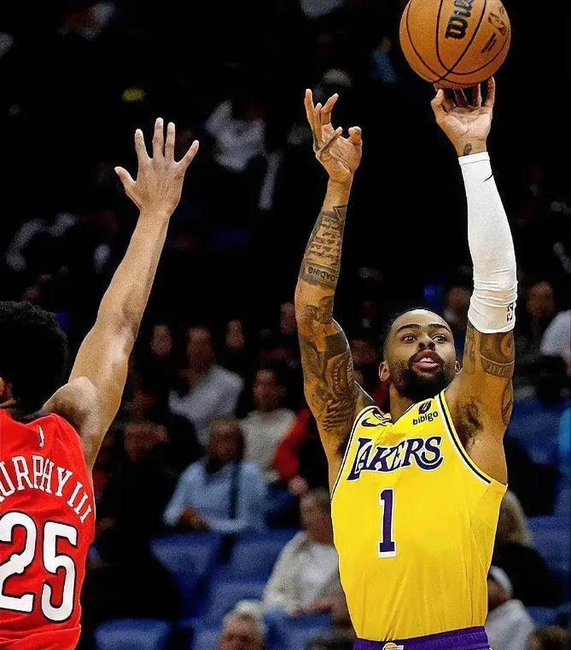 火箭惨遭湖人逆转,遗憾败北 火箭惨遭湖人逆转,遗憾败北