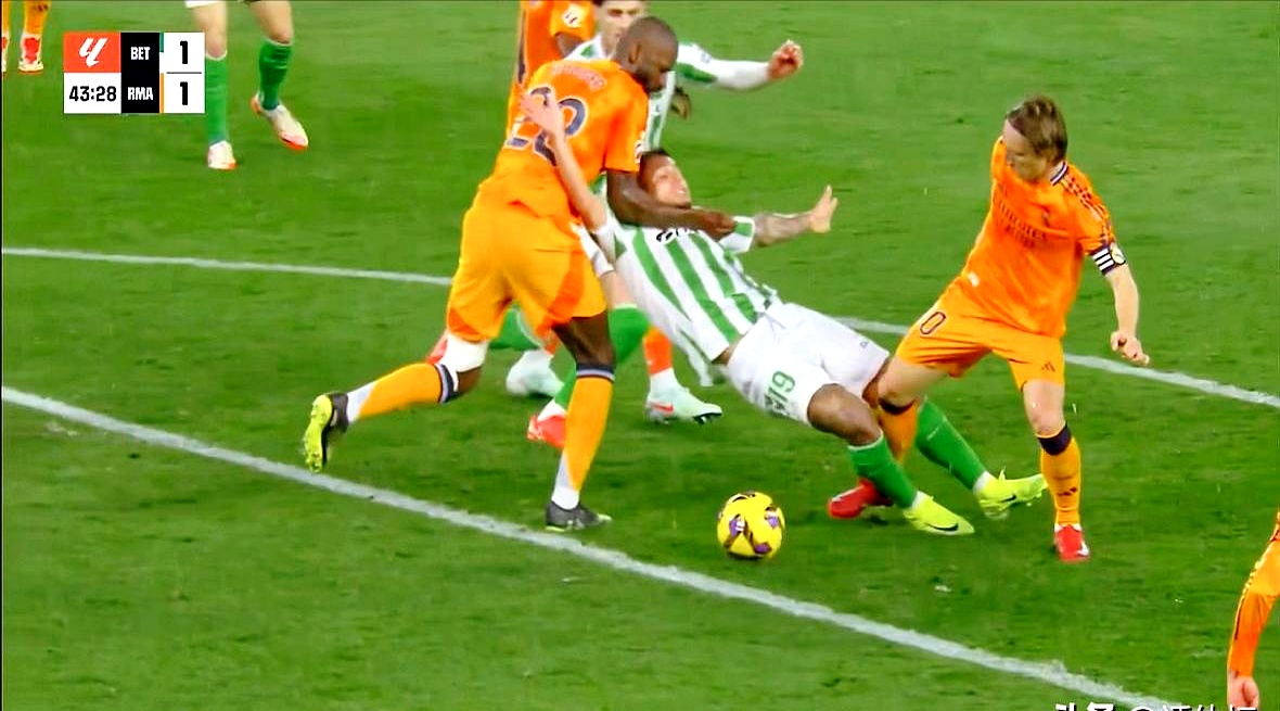 包含皇马热刺关键之战失利少看传球钟乳助攻大败的词条